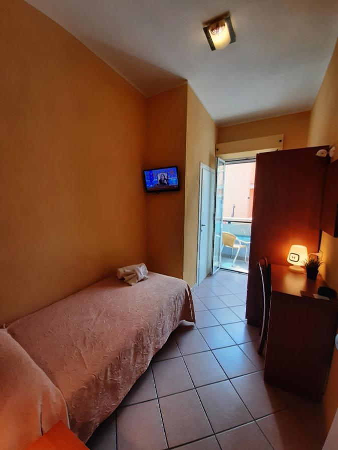 Hotel Originale By Alehotels Rimini Exterior foto