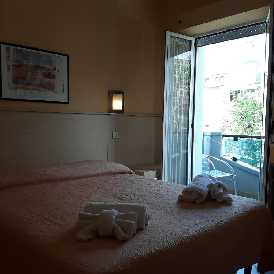 Hotel Originale By Alehotels Rimini Exterior foto